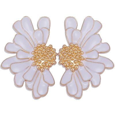 Vintage Flower Stud Earrings for Women JE1095E-1