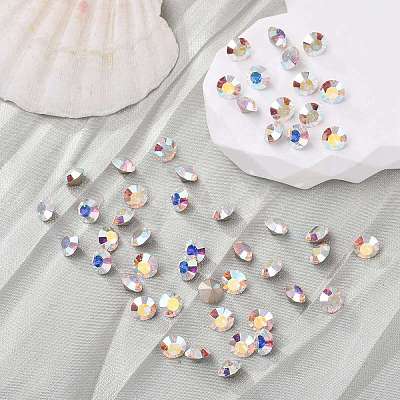 Preciosa&reg MAXIMA Crystal Round Stones Y-PRC-RBSS18-00030-200-1