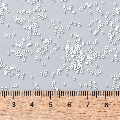 TOHO Round Seed Beads SEED-XTR15-0761-1