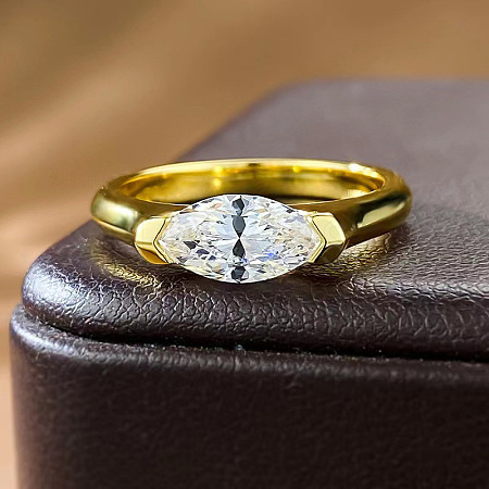 Alloy with Clear Cubic Zirconia Finger Rings FS-WGD7F1A-05-1