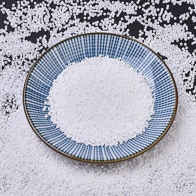 MIYUKI Delica Beads SEED-J020-DB0200-1