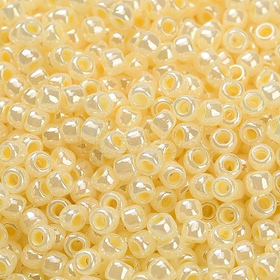 TOHO 8/0 Round Beads SEED-TR08-0142-1
