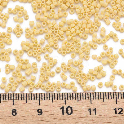 Glass Cylinder Beads SEED-S047-A-026-1