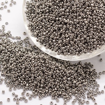 8/0 Glass Seed Beads SEED-J014-F8-40A-1