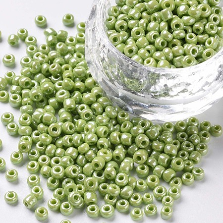 8/0 Glass Seed Beads SEED-A012-3mm-124-1
