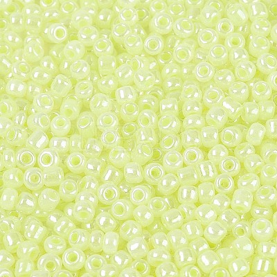 8/0 Glass Seed Beads X-SEED-A011-3mm-152-1