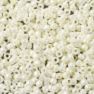 TOHO Round Seed Beads SEED-XTR08-0122-1