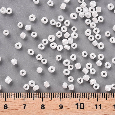 8/0 Glass Seed Beads SEED-US0003-3mm-121-1