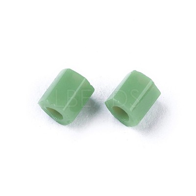 MGB Matsuno Glass Beads SEED-R018-747-1